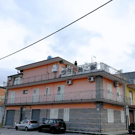 Stella-Guesthouse Solarino Buitenkant foto